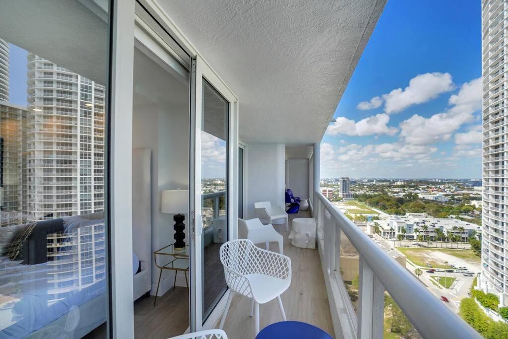 Apartamento Make It Happen! Brand New With Amazing Water Views Miami Exterior foto